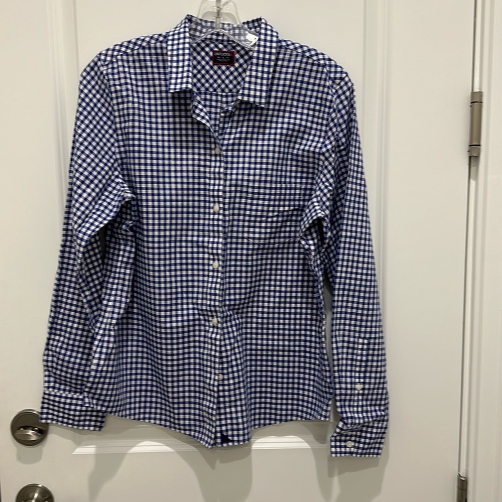 UNTUCKit women’s size 10 navy/white 100%cotton button down shirt